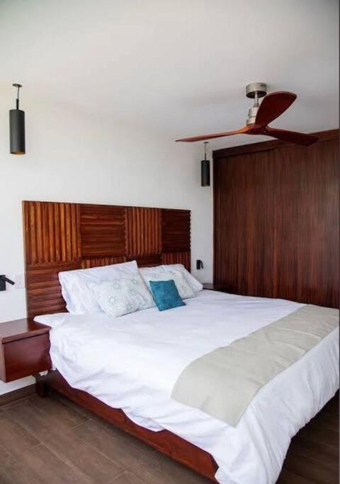 Apartment 2-bd In Heart Of *